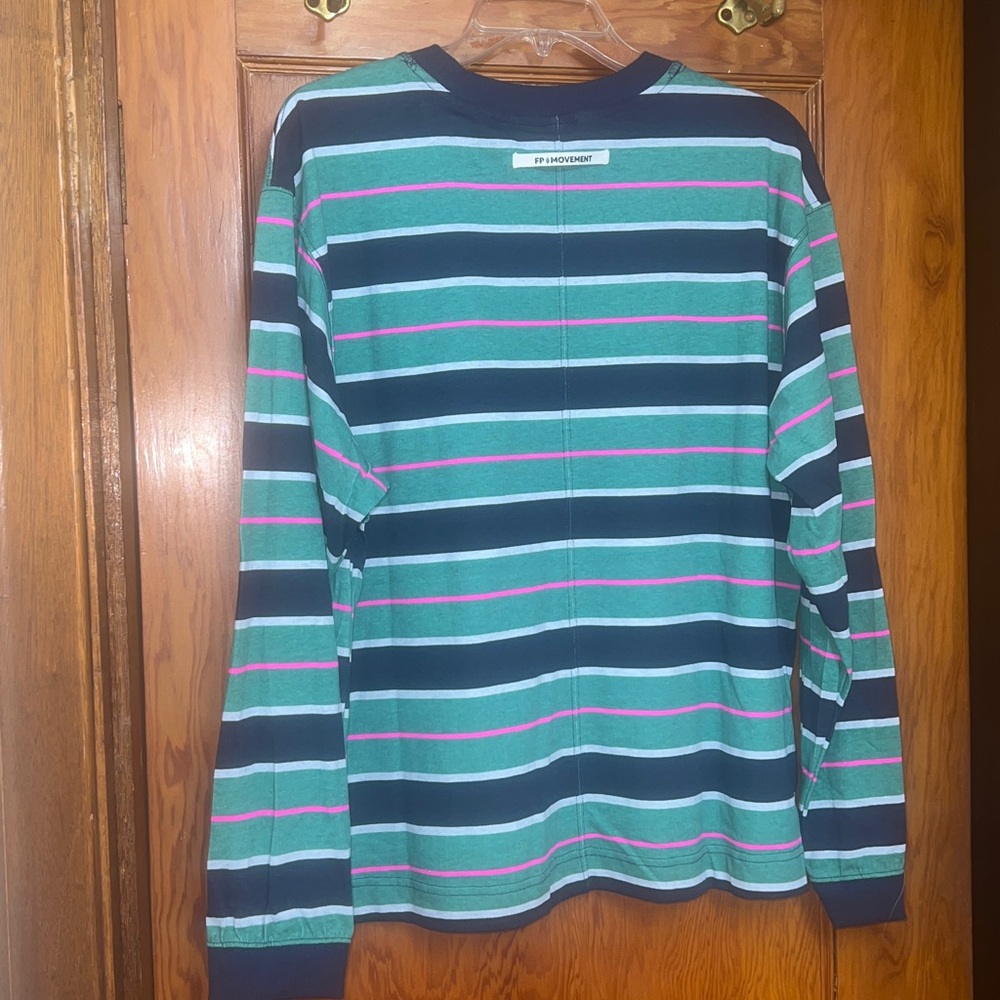 FIRM PRICE NWOT FP MOVEMENT BY FREE PEOPLE STRIPED HUSTLE LAYER - Picture 13 of 14